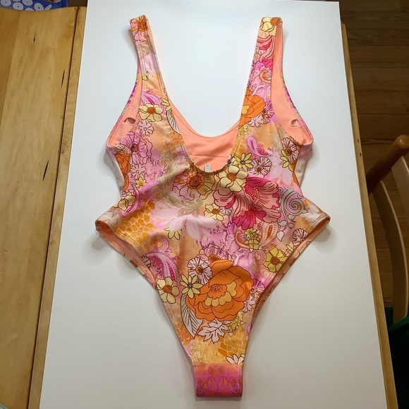 RIVER ISLAND Vibrant Pink/Orange Floral One-Piece Swimsuit Size 8 - Picture 3 of 14